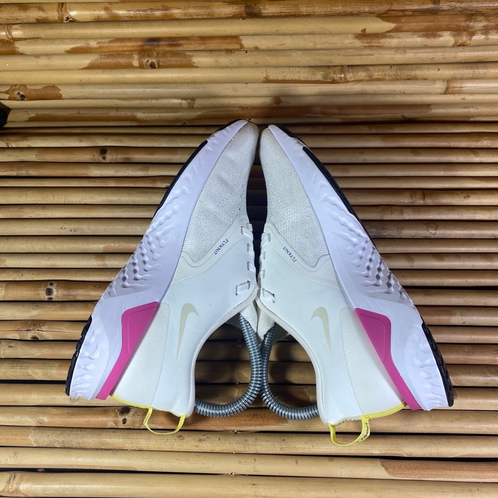 New Nike Odyssey React Flyknit 2 Running Women 7.5 - image 5
